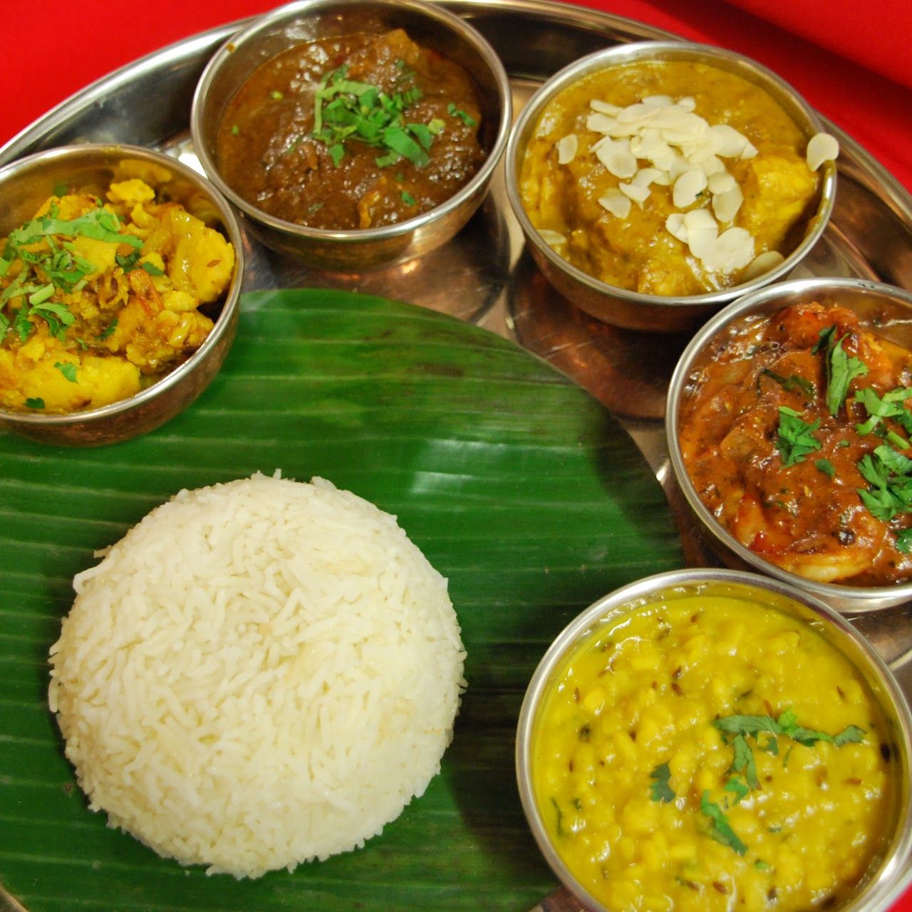 Thali – spécialité indienne du restaurant Namaste India à Liège
